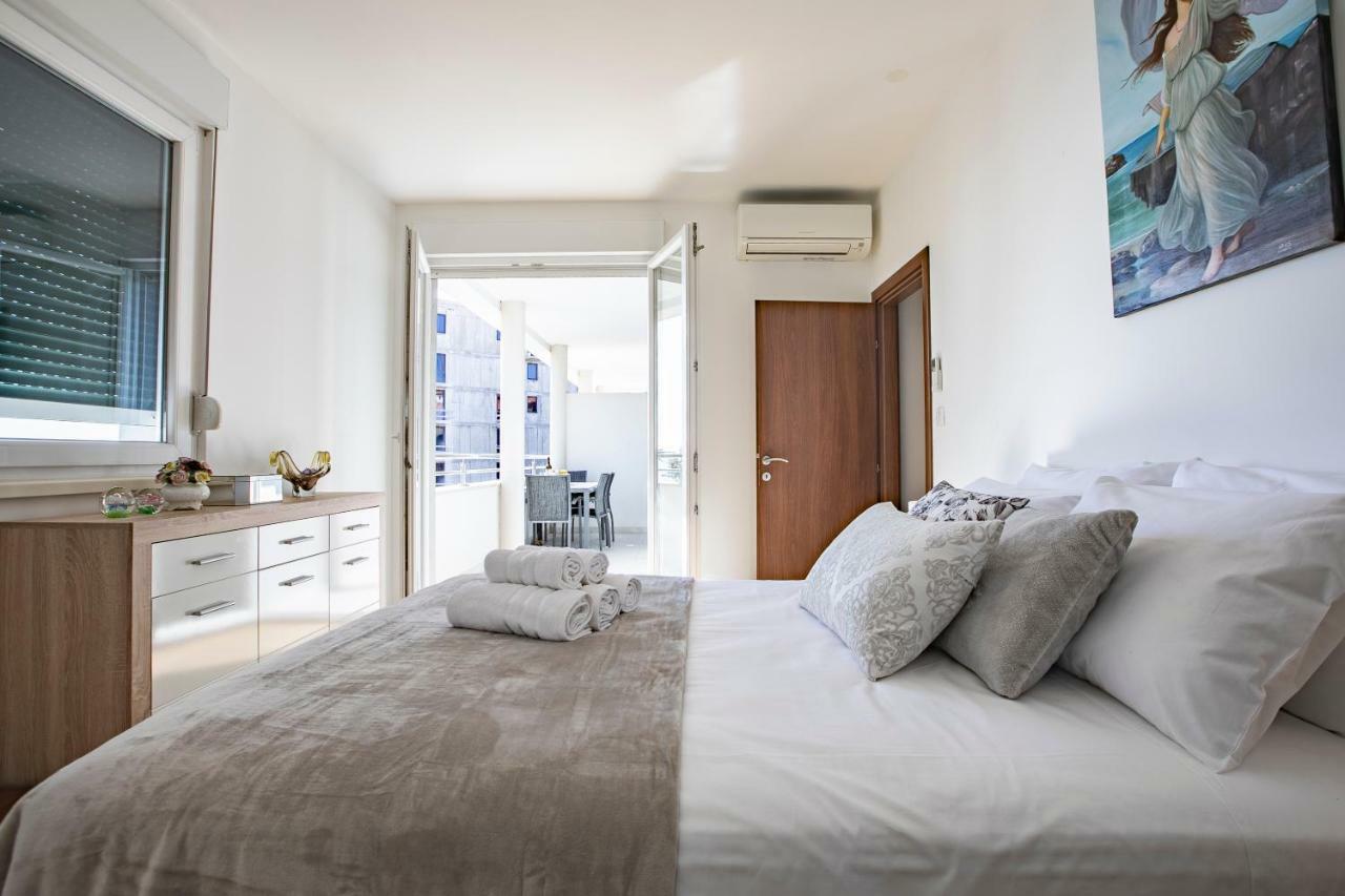 Adriatic Dream Apartment Split Exterior photo